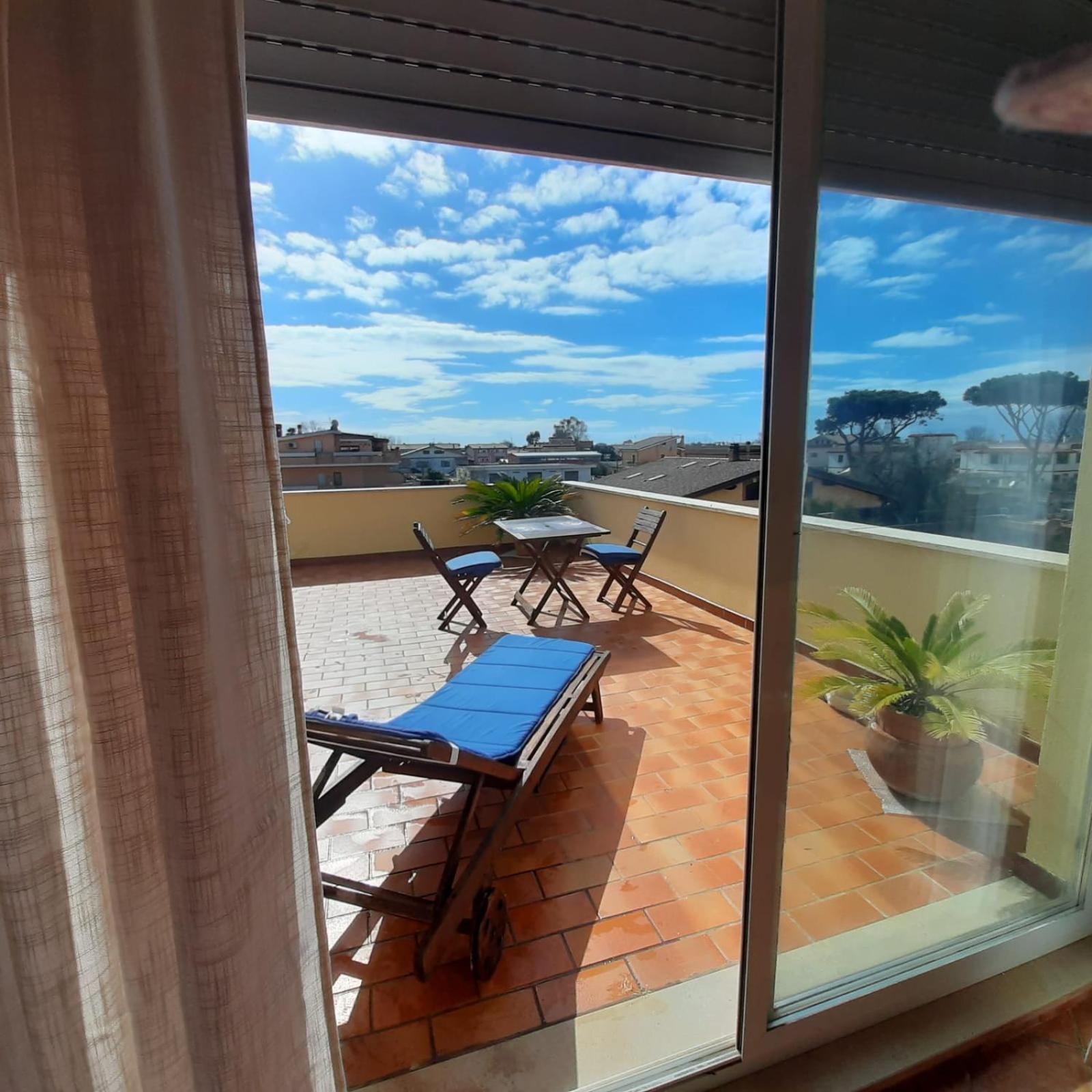 La Terrazza Sul Faro Lägenhet Fiumicino Exteriör bild