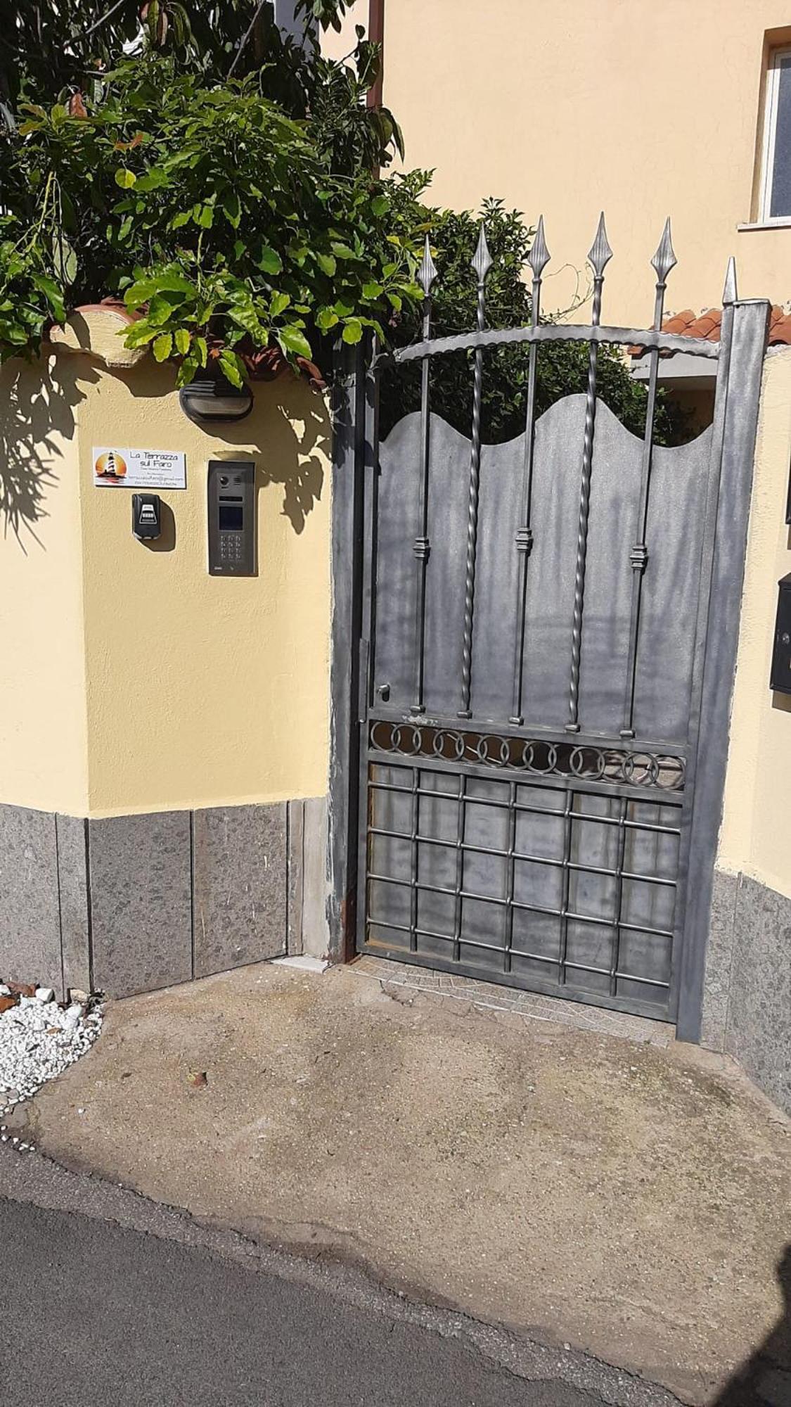 La Terrazza Sul Faro Lägenhet Fiumicino Exteriör bild