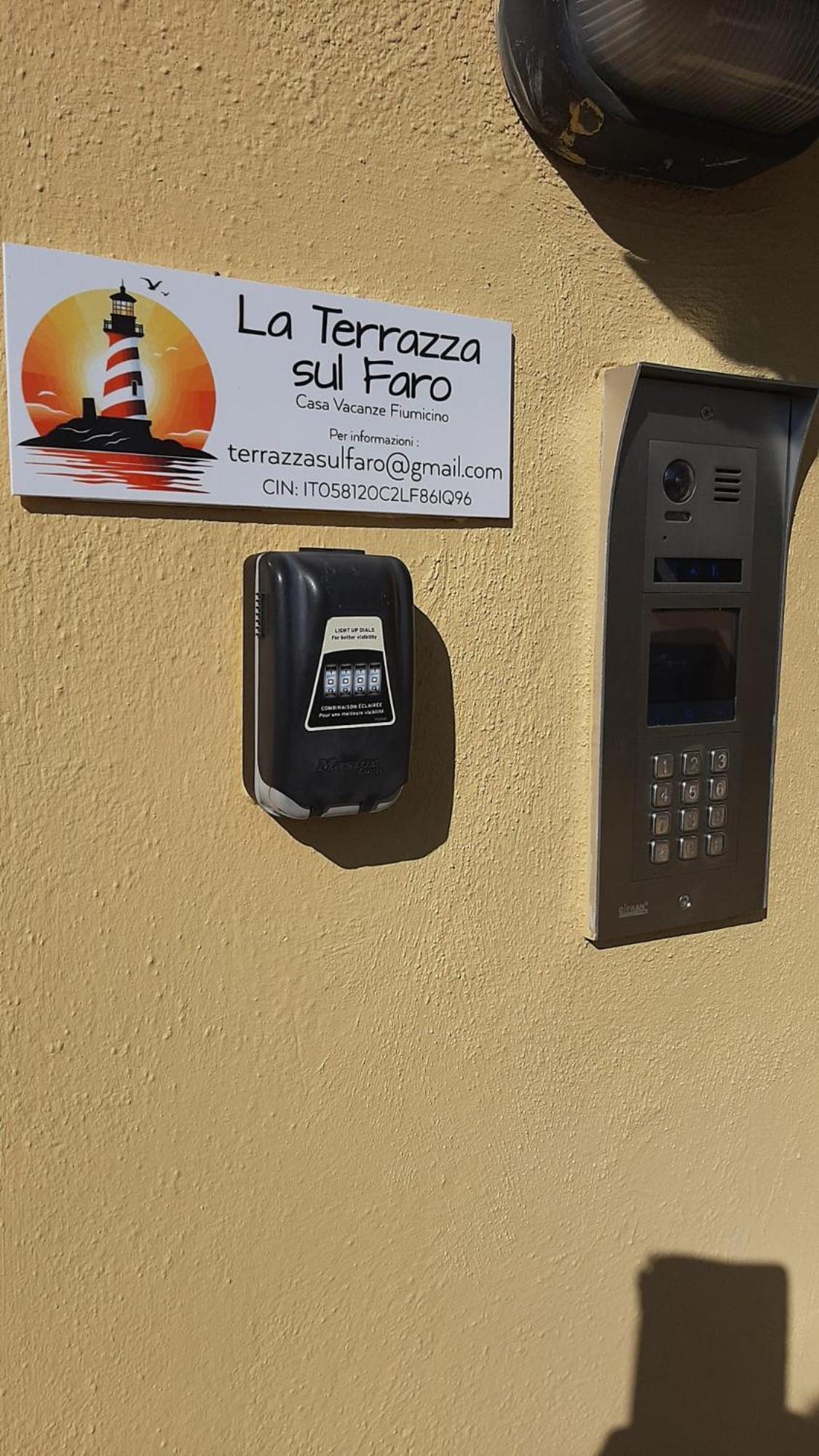 La Terrazza Sul Faro Lägenhet Fiumicino Exteriör bild